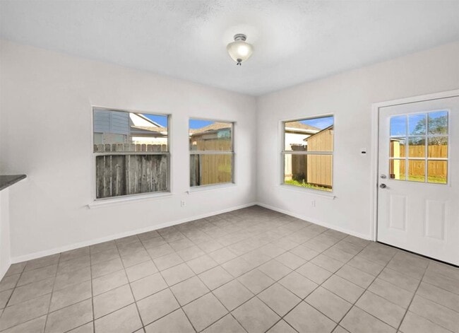 Building Photo - 622 Manchester Trail Dr