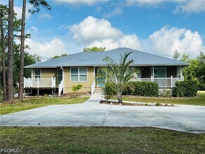 Building Photo - 6840 Cadet Ave