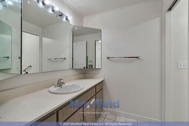 Building Photo - Millcreek Area Newly Updated - 4BD 2 BA 2GAR