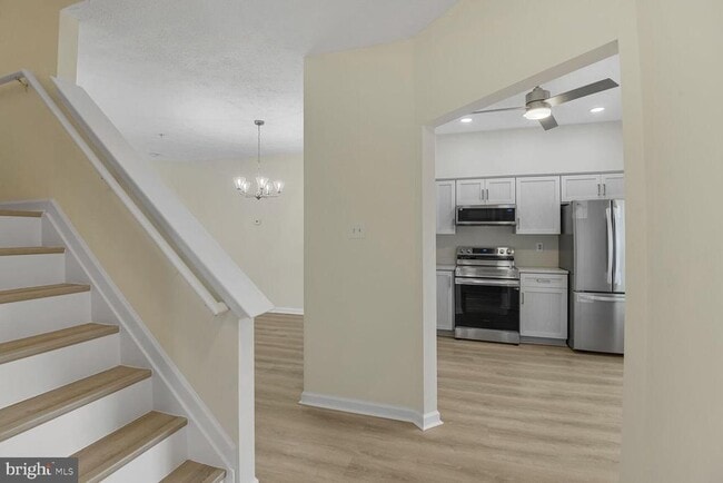 Building Photo - 4000 Estevez Ct