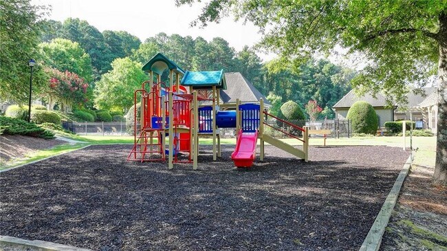 Building Photo - 1640 Primrose Park Rd