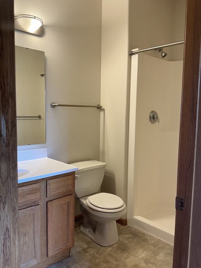 Master bathroom with shower - 3844 W 4th St