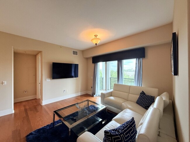 Building Photo - T.R. Lawing Realty Property