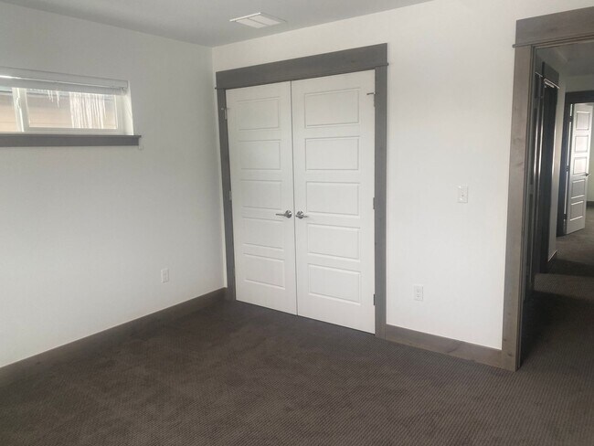 Building Photo - Abigail Lane Duplex