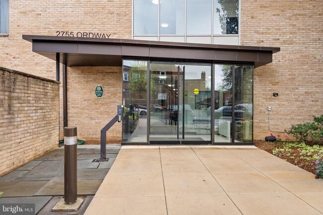 Building Photo - 2755 Ordway St NW