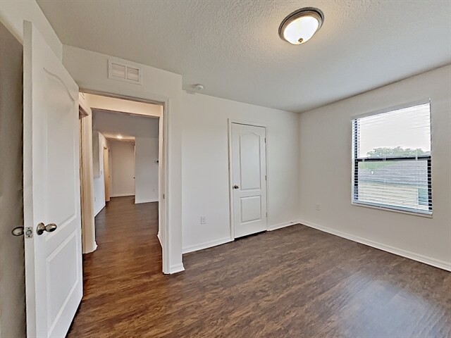 Building Photo - 1114 Brenton Leaf Dr