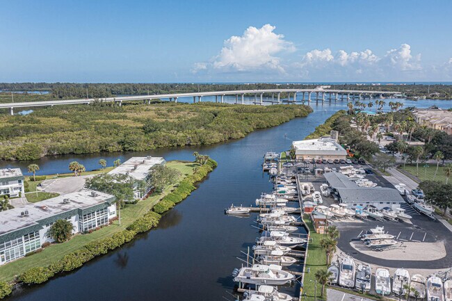 Building Photo - 2800 Indian River Blvd