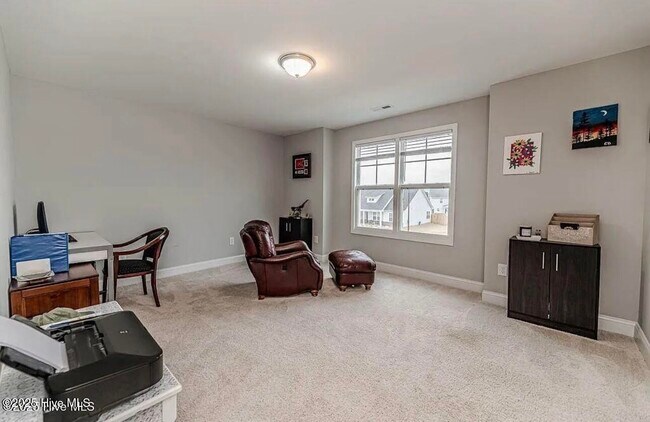 Building Photo - 223 Burnside Dr