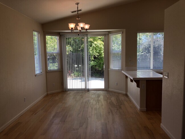 Building Photo - Highly Desired 4 Bedroom Empire Ranch Home!