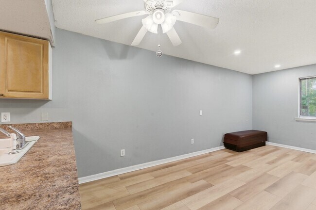 Building Photo - 3555 SC-544