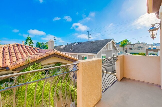 Building Photo - 1902 Marshallfield Ln