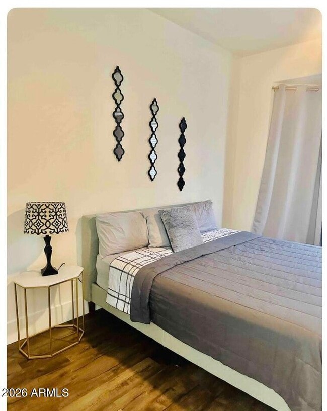 Building Photo - 13724 W San Miguel Ave