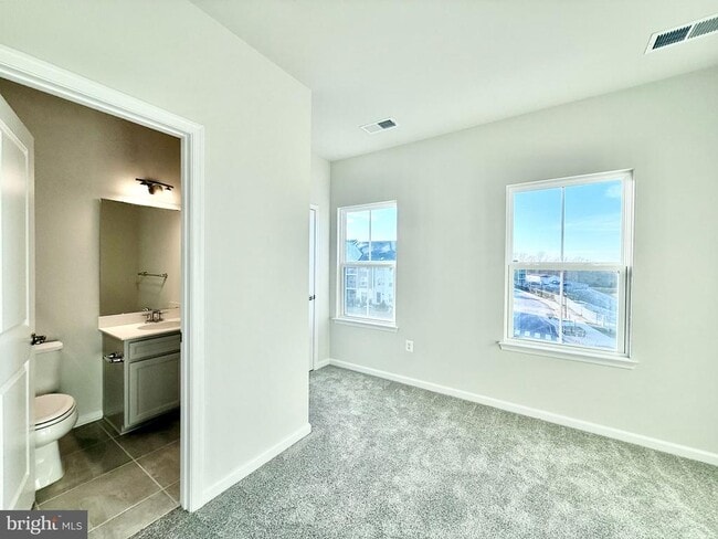 Building Photo - 9366 Tanfield Dr