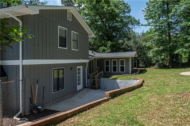 Building Photo - 986 Bramwell Ln