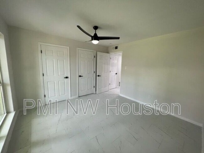 Building Photo - 2685 Gessner Rd