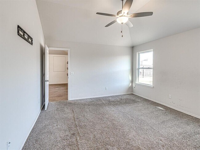 Building Photo - 3012 NW 184th Terrace