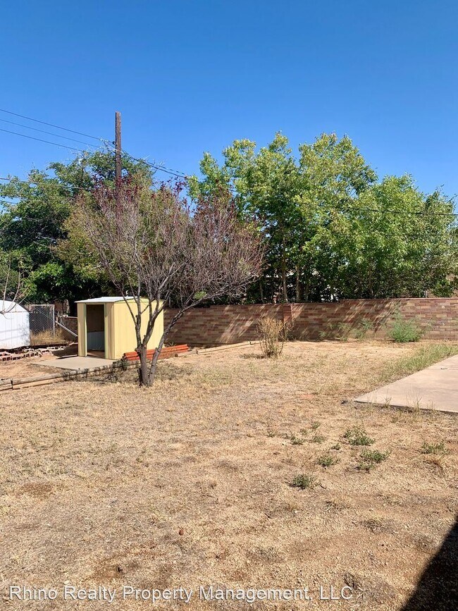 Building Photo - 3 br, 2 bath House - 2227 Utah St NE