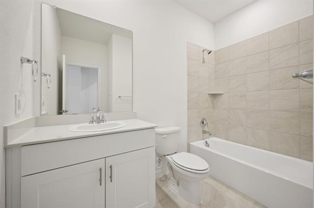 Building Photo - 3410 Brompton Dr