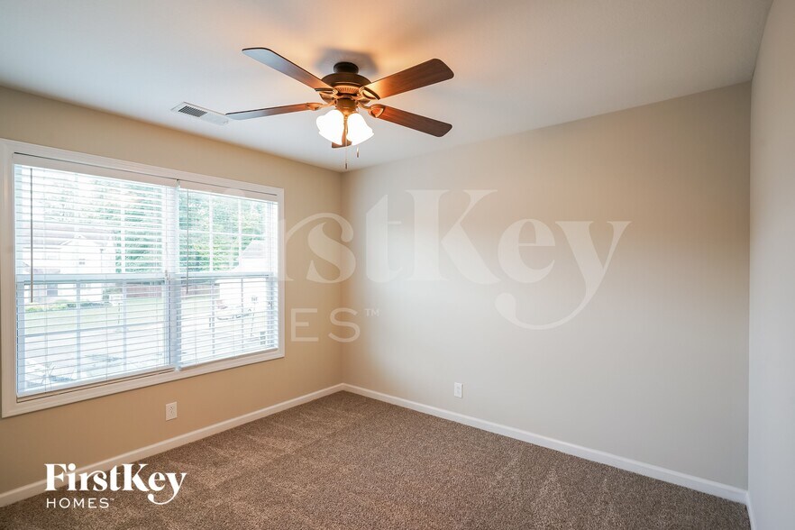 Building Photo - 1305 Marcy Ct