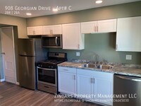 Building Photo - newly remodeled 2 bedroom 1.5 bath apartme...