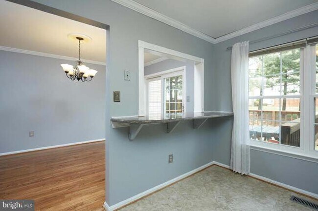 Building Photo - 6157 Green Hollow Ct