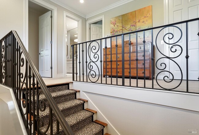 Building Photo - 10 Idlewood Rd