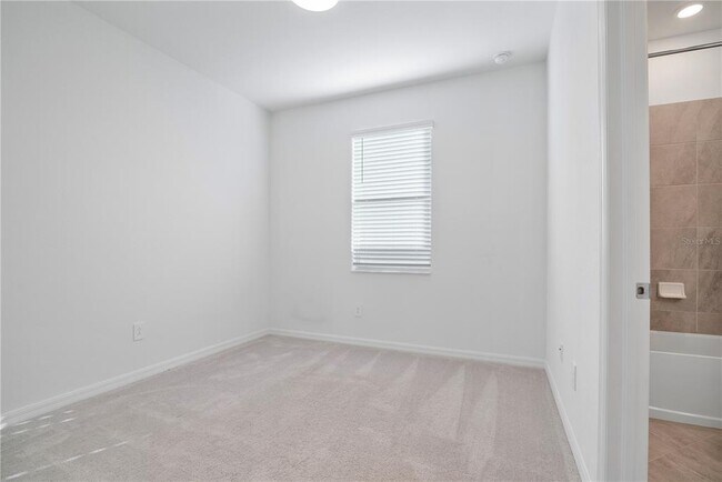 Building Photo - 17604 Fallen Br Wy