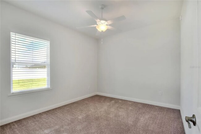 Building Photo - South Lakeland rental!