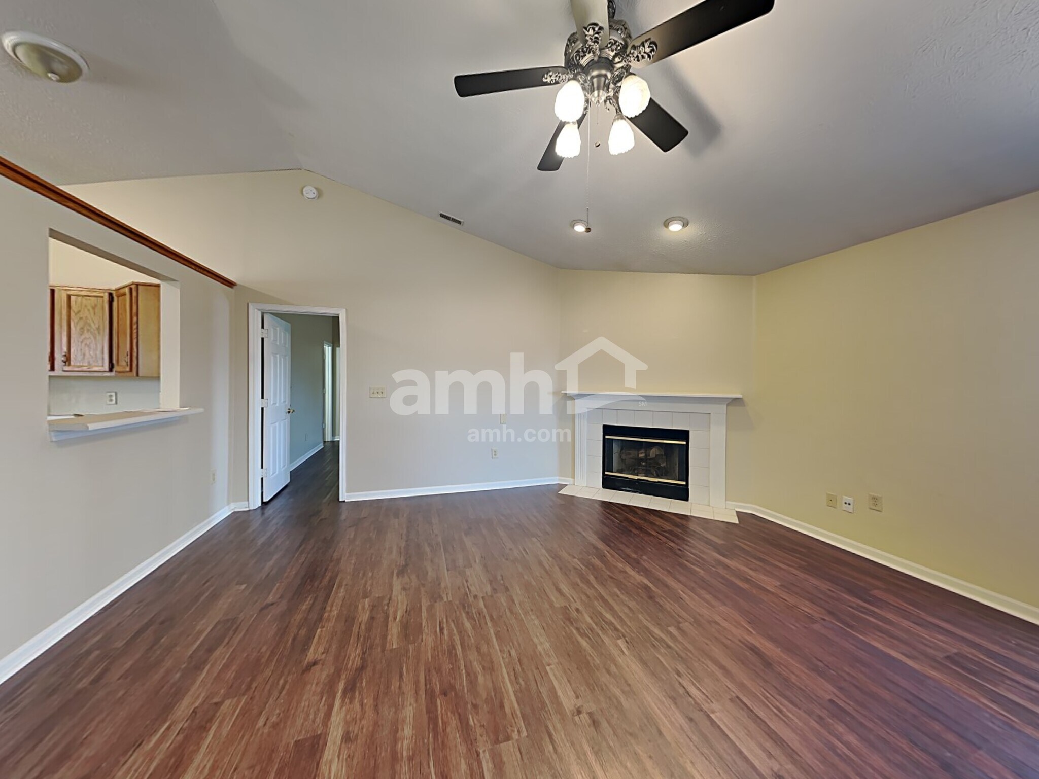 Building Photo - 8343 Southern Springs Way