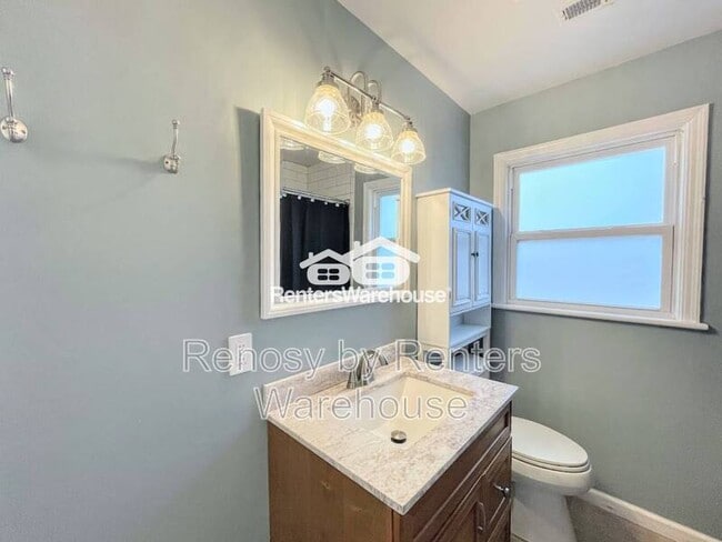 Building Photo - 528 Plantation Dr