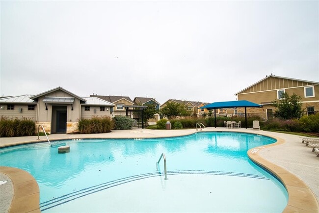 Building Photo - 1620 Bryant Dr