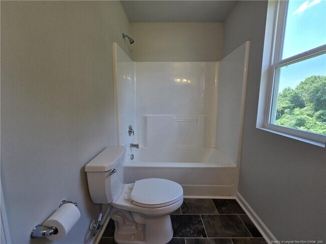 Building Photo - 206 Melbourne Dr