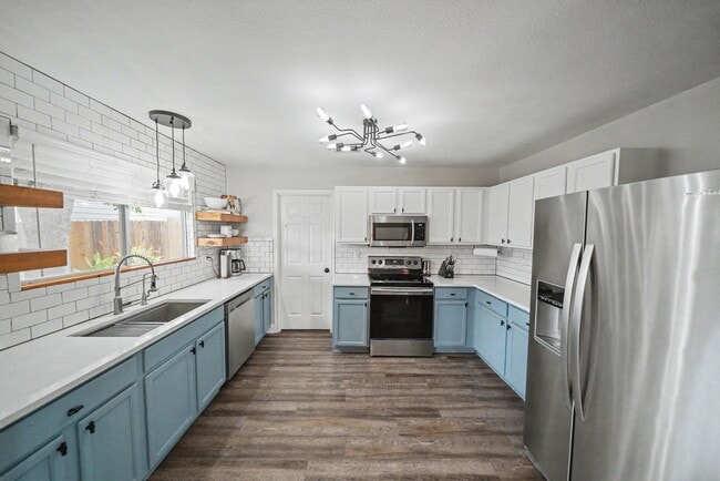 Building Photo - Beautifully Updated Home with Game Room in Villas of Westcreek - Realtor Commission: $500