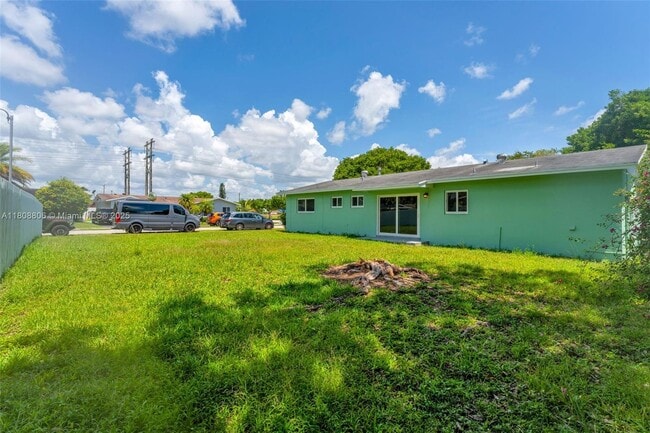 Building Photo - 12520 SW 106th St