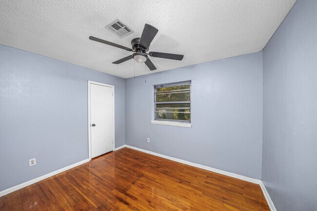 Building Photo - 341 NW 62nd St