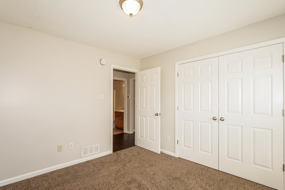 Building Photo - 1110 Greenwich Dr