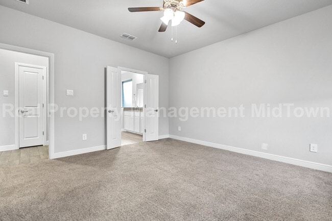 Building Photo - 1141 Southwark Dr