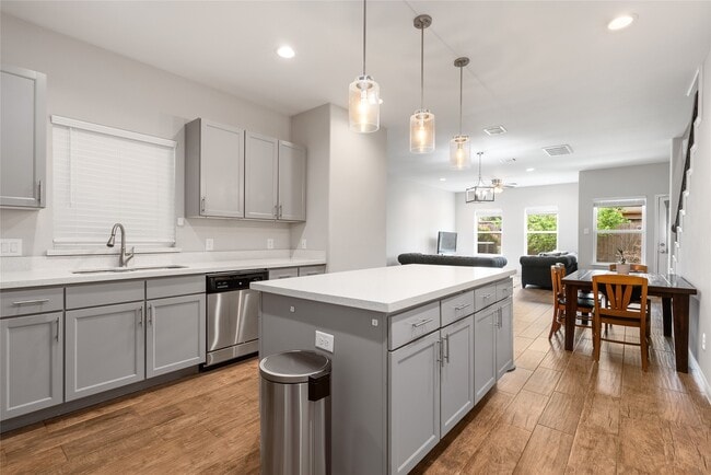 Building Photo - 17137 Wilthorne Colony Ct