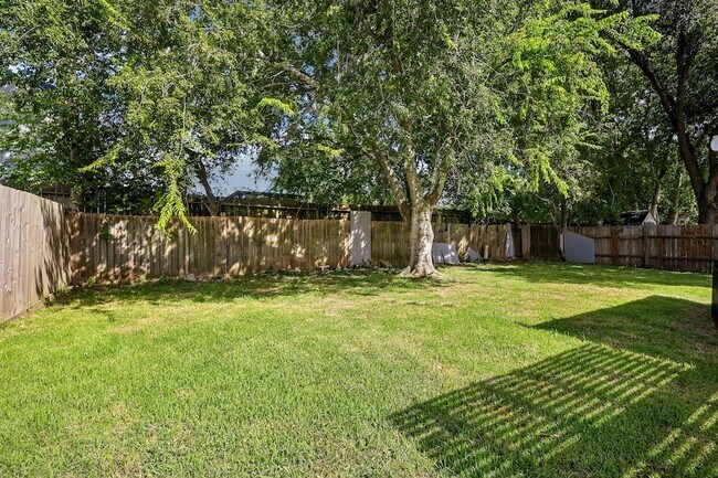 Building Photo - 4202 Townes Forest Rd