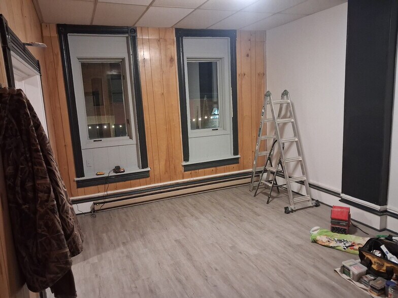 Building Photo - 230 N Sibley Ave