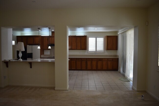 Building Photo - 2261 Pillsbury Rd