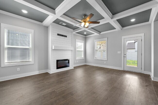 Building Photo - Beautiful 4 Bedroom, 2.5 Bath Home for Rent!