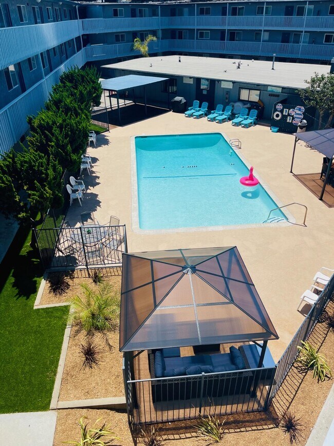 Building Photo - Torrance Terrace