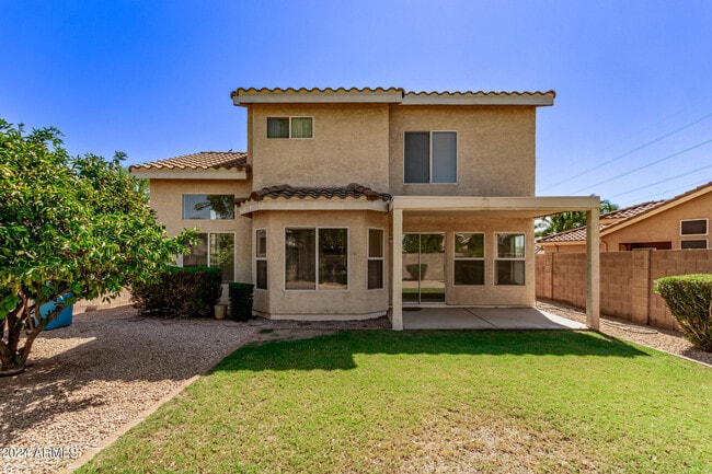 Building Photo - 3224 E Escuda Rd