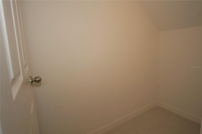 Building Photo - 2394 Britwell Pl