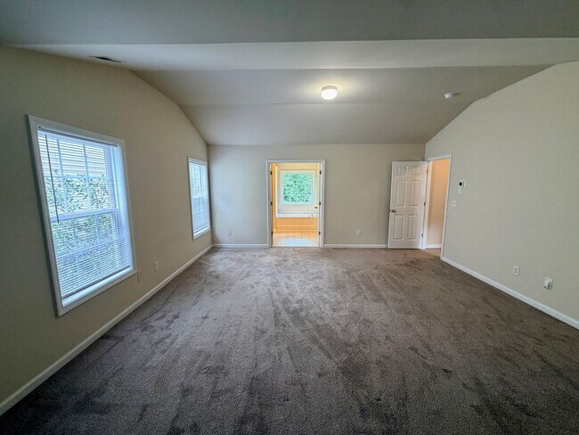 Building Photo - 1324 Emory Ln NW