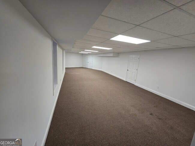 Building Photo - 1256 Olde Lexington Rd