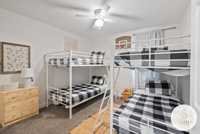 Building Photo - 1709 NW 33rd Pl