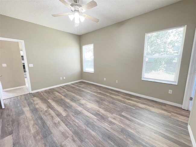 Building Photo - 12751 Woodbury Oaks Dr