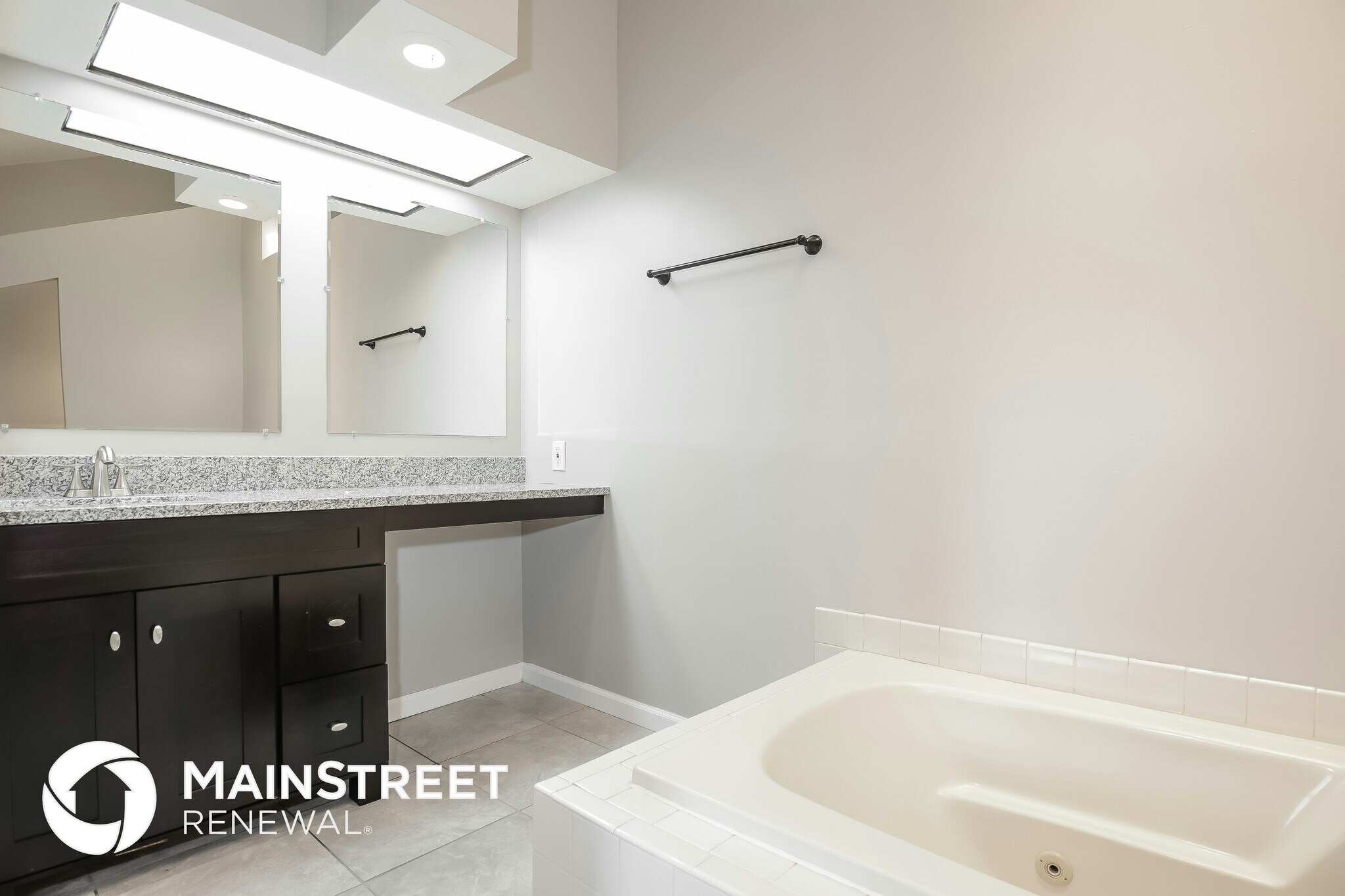 Building Photo - 17 Elwood Ct